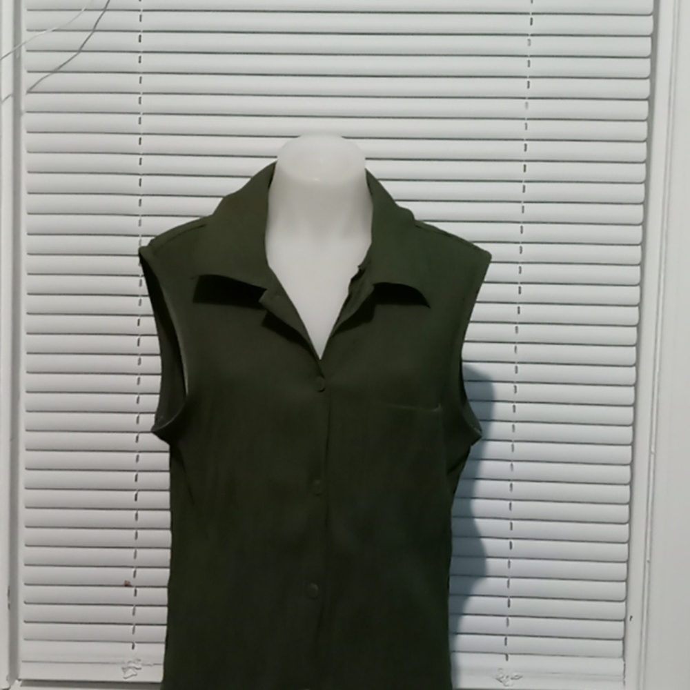 Jaclyn smith vest top